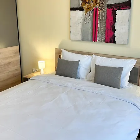 アパート Restful For 4 Guests In *