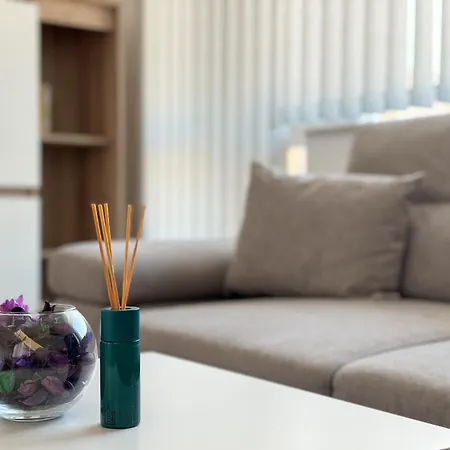 アパート Restful For 4 Guests In