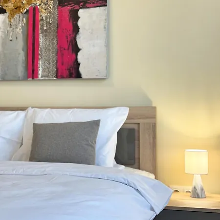 Restful For 4 Guests In Appartamento Burgas