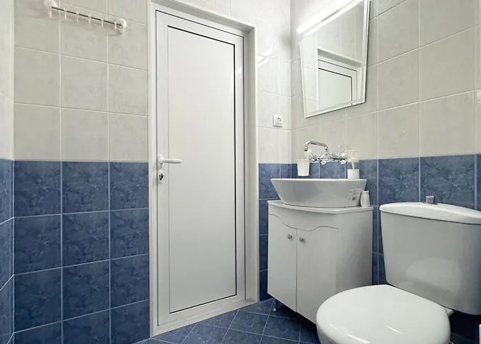 アパート Restful For 4 Guests In