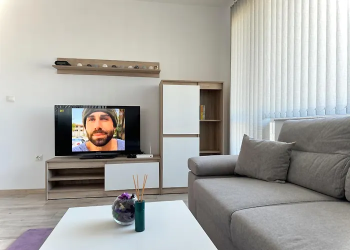 アパート Restful For 4 Guests In *